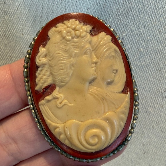 Jewelry - Vintage Czeckoslovakia Cameo Brooch with Red and Cream Accents